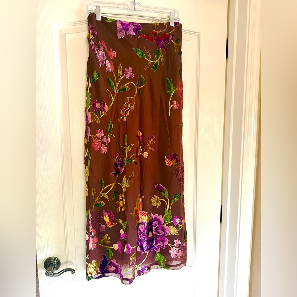 Free People Secret Garden Velvet Burnout Midi Skirt Brown Floral NWT $198 - Picture 11 of 16